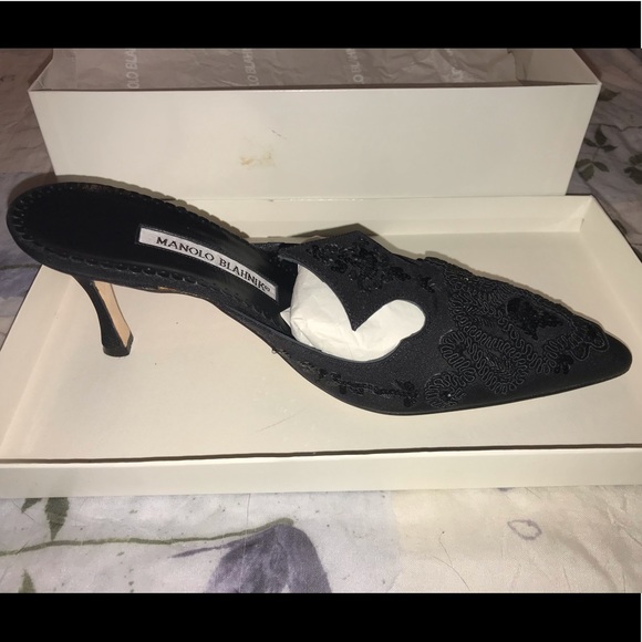 Manolo Blahnik heels - Picture 4 of 6